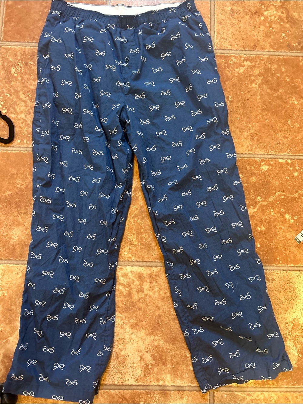 No Boundaries Navy and White Bow-Print Pajama Pants for women size large